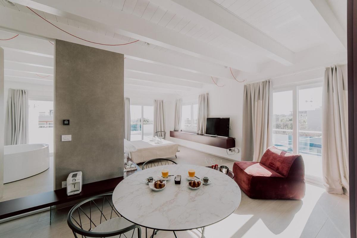 Suite Donna Edwige By Monholiday Monopoli Exterior photo