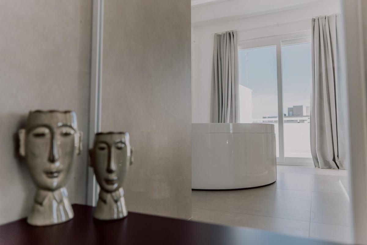 Suite Donna Edwige By Monholiday Monopoli Exterior photo